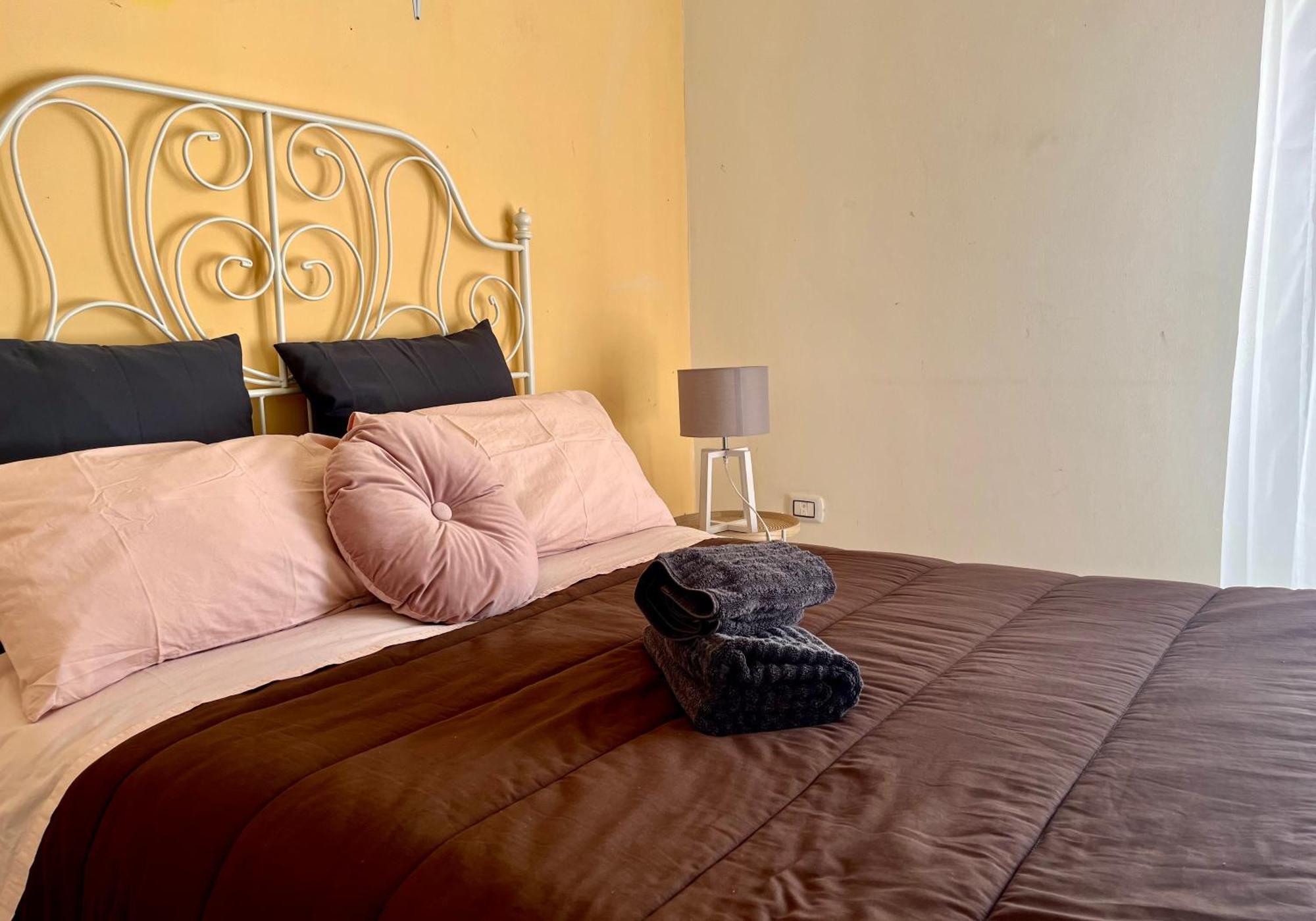 Deodato Guest House Катания Экстерьер фото